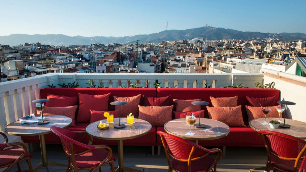 <em>Terrace with stunning views of the city </em>